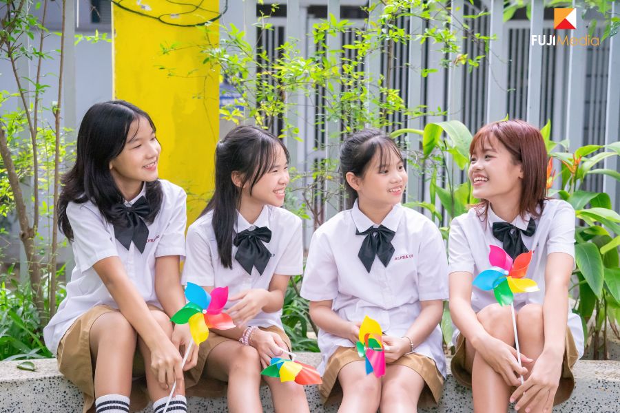 Dịch Vụ Chụp Ảnh Kỷ Yếu Cấp 1 Uy Tín - Chất Lượng