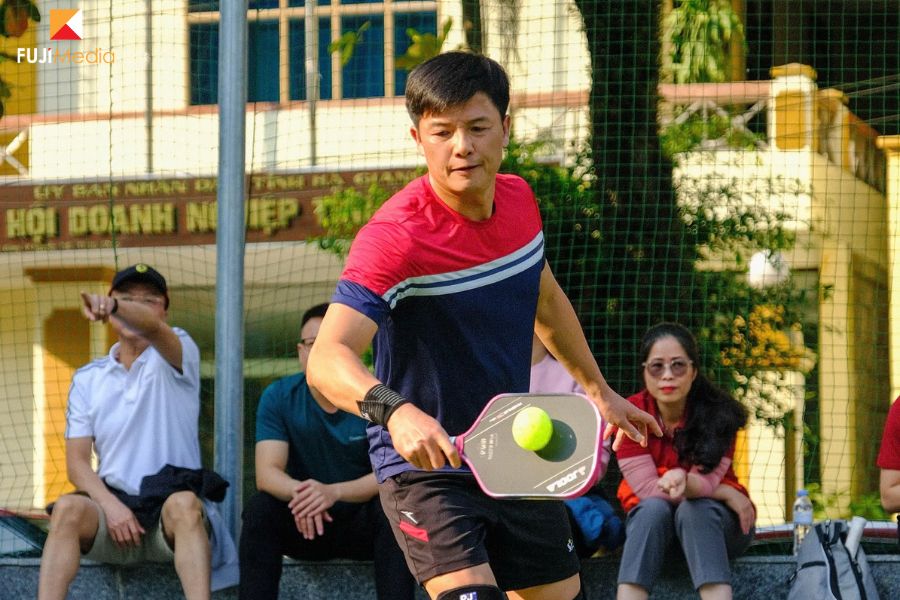 Dịch Vụ Chụp Ảnh Pickleball - Ghi Lại Khoảnh Khắc Đỉnh Cao Trên Sân Đấu